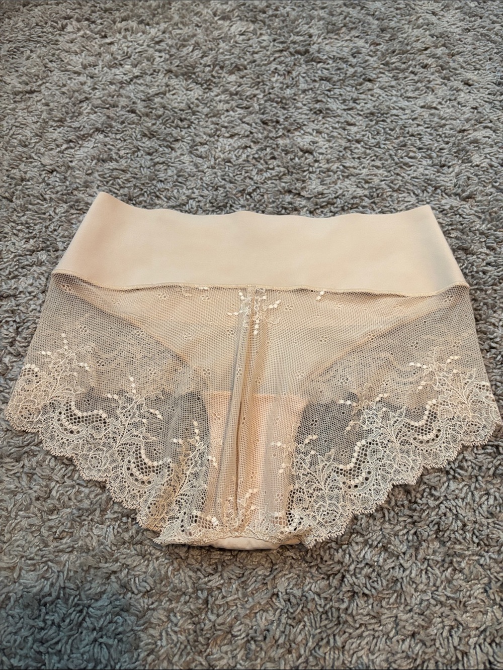 SPANX High-Waist Lace-Trim Panties in Black and Nude - Picture 4 of 7
